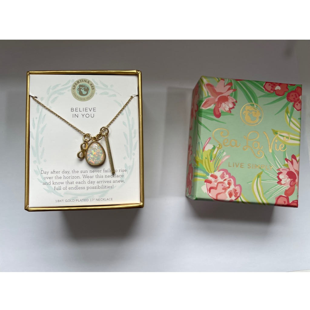 Sea La Vie Trio Opalescent Gold Necklace